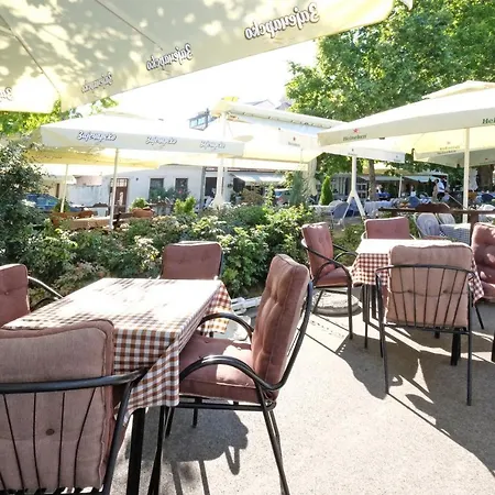 Tower Gardos 3* Belgrad