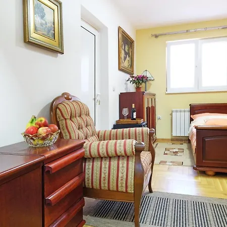 Hotel de apartamente Tower Gardos