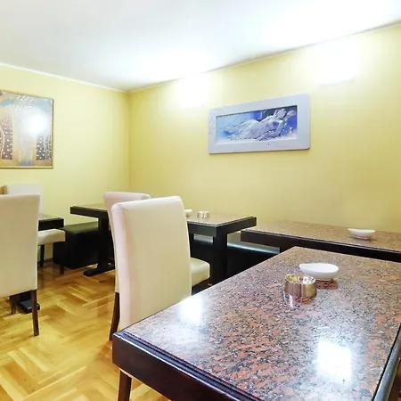 Aparthotel Tower Gardos