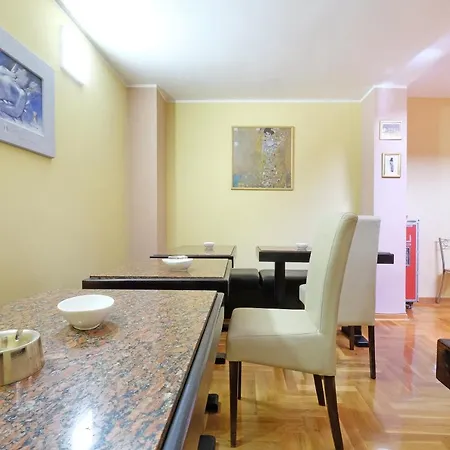 Hotel de apartamente Tower Gardos 3*