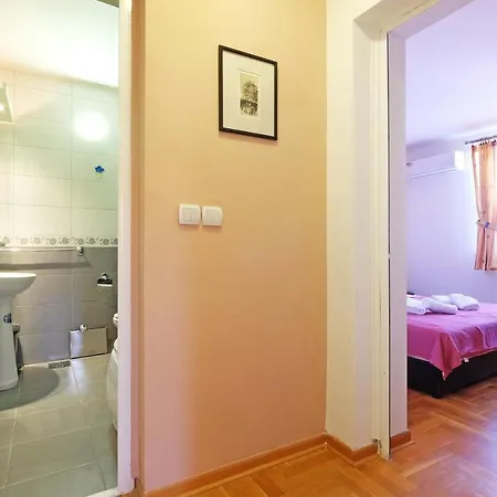Hotel de apartamente Tower Gardos