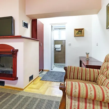 Tower Gardos Aparthotel 3*