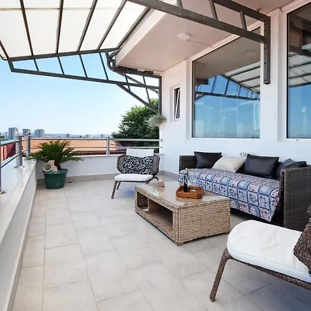 Hotel de apartamente Tower Gardos Belgrad