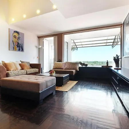 Tower Gardos Aparthotel 3*