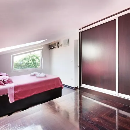 Tower Gardos Bělehrad