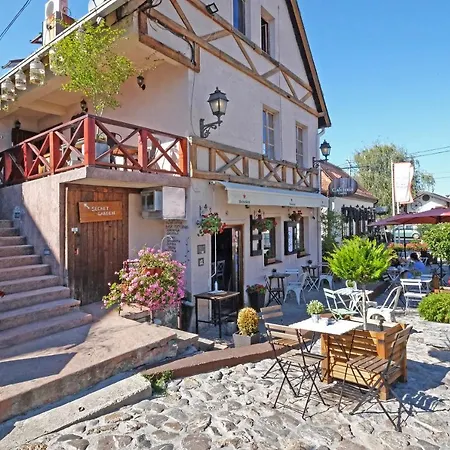 Hotel de apartamente Tower Gardos