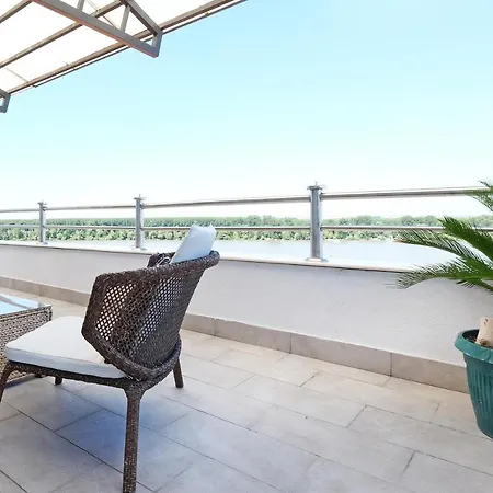 Hotel de apartamente Tower Gardos 3*