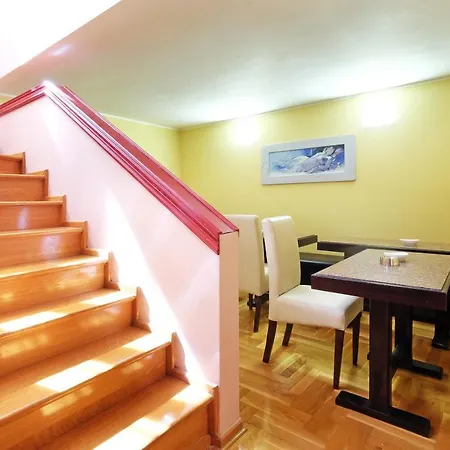 Aparthotel Tower Gardos