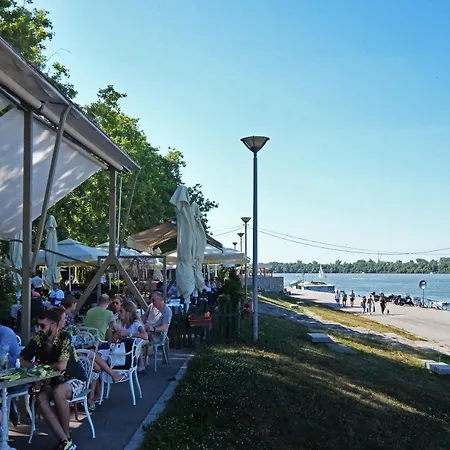 Aparthotel Tower Gardos 3*