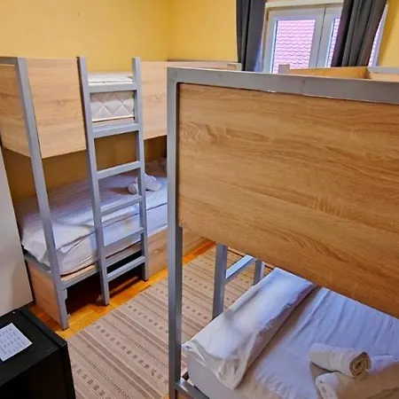 Tower Gardos Hotel de apartamente 3*